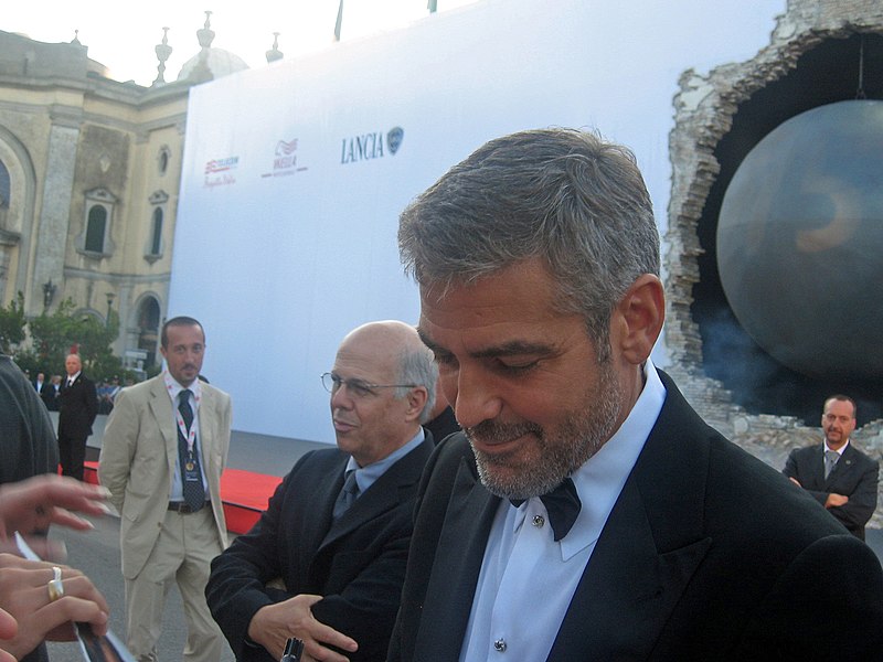 George_Clooney_(august_2007)