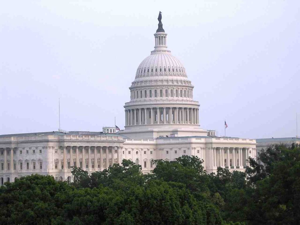 us-capitol-1273914_1280-compressed