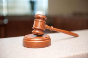 law-4617873_1280-compressed