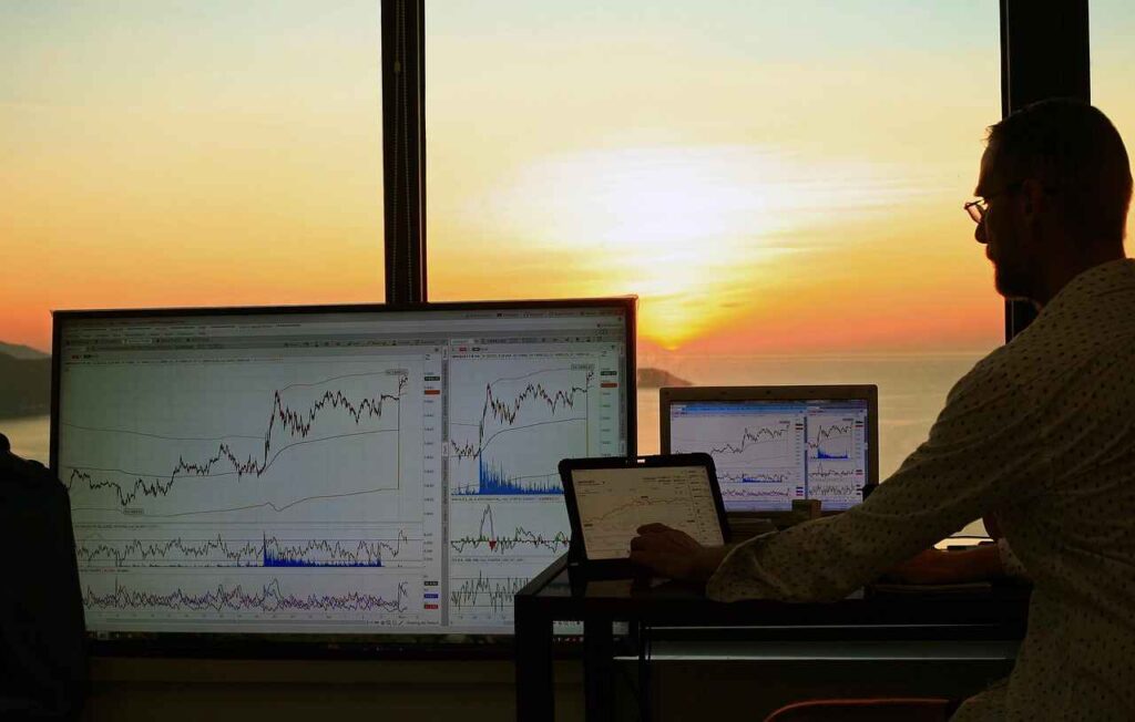 stock-trading-6525083_1280-compressed
