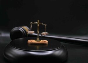 sergeitokmakov-gavel-7499911_1280-compressed